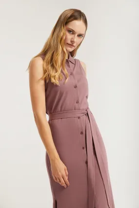 Vestido taupe sin mangas con logo bordado al tono